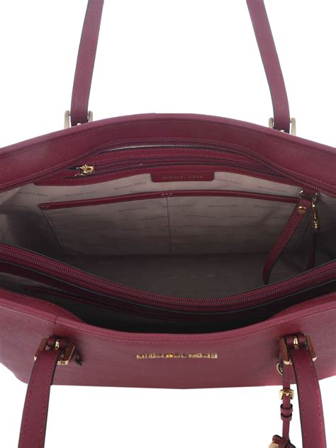 michael kors jet set mulberry carry all tote swai|Jet Set Travel Extra.